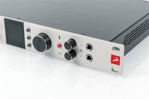 Antelope Discrete 8 Pro — рэковый звуковой интерфейс с 8 микрофонными входами и аппаратными эффектами Synergy Core