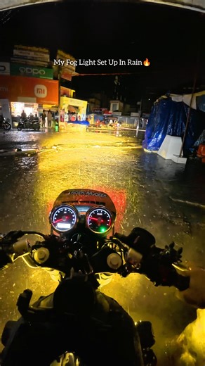 My Fog Lights Visibility In Rain🔥 #gt650 #hjgfoglights #motogenius