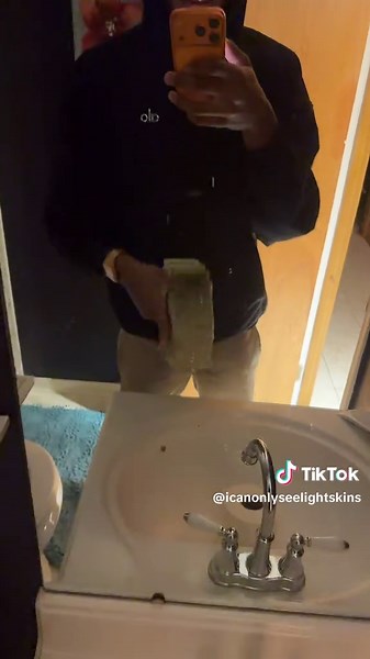 ￼can it cream? (@icanonlyseelightskins)’s videos with original sound - kyra