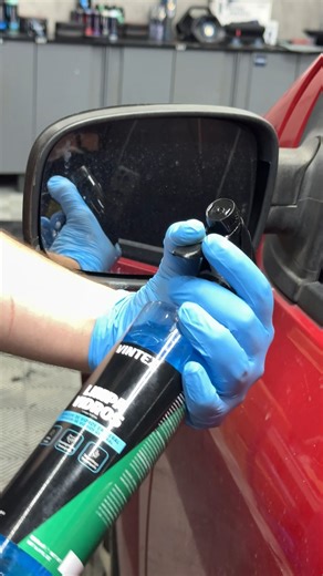 Vintex Auto on Instagram: "👀 Retrovisor embaçado nunca mais! O limpa vidros da Vintex deixa tudo cristalino em segundos! ⠀ 💧 Zero marcas. Zero gordura. Só visibilidade total. Marca alguém que precisa conhecer! 🔁"