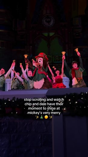 The cutest holiday stars ever ❤️ 📸: Mickey’s Most Merriest Celebration 📍Mickey’s Very Merry Christmas Party #disneyworld #disneyparks #disney #magickingdom #mickeysverymerrychristmasparty #mvmcp #disneychristmas #christmas #holidayseason #magickingdomchristmas #disneygram #mickeysmostmerriestcelebration #chipndale #chipanddale | Theme Park Girl
