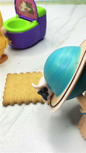 Vacca alien eat my biscwet 😂🐄🤠 #shortsfeed