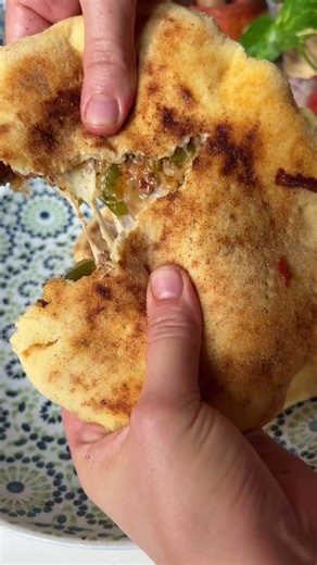 طريقة تحضير خبز الكسرة المحشي التونسي بطريقة سهلة