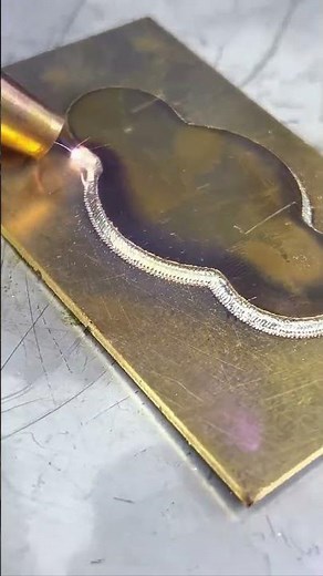 You can display your clips as a single column - just tap on the settings icon above #welding