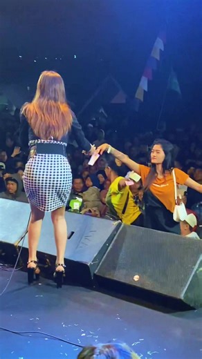 Kumpulan Video Dangdut Lucu dan Menghibur