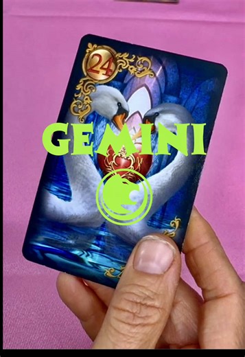 Gemini Tarot Reading: Navigating Success and Distractions