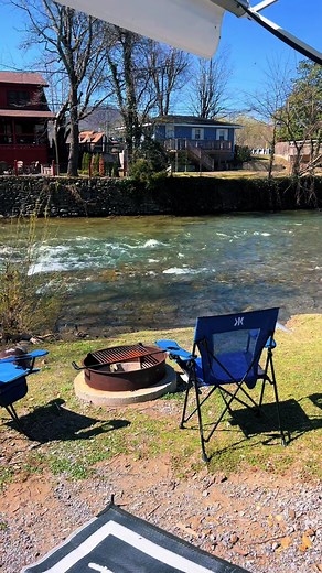 Camp RiversLanding = home. 💛🚍🏕️ #CampRiversLanding #Camping #pigeonforge #pigeonforgetennessee #pigeonforgecamping #pigeonforgevacation #springbreak #openingweekend #rvrentals