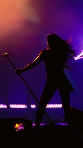 Drew Hallé | DaVinci Resolve transition tutorial: Inverted color overlay effect In this reel, I break down step by step how to create the inverted... | Instagram