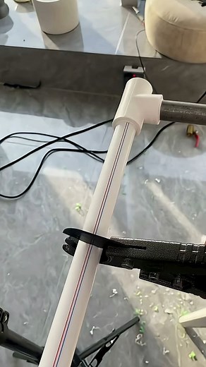 689K views · 5.6K reactions | The thread cutting process of plastic water pipes | Daily Tips | Facebook