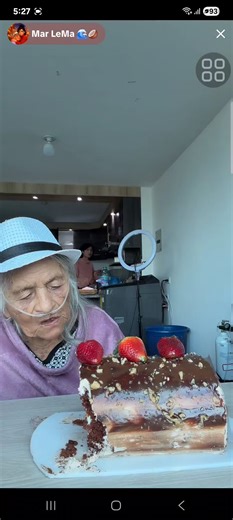 Video de Fan de mar Y coco🥥🌊 (@fan.de.mar.y.coco) relacionado con “un poco loco coco”