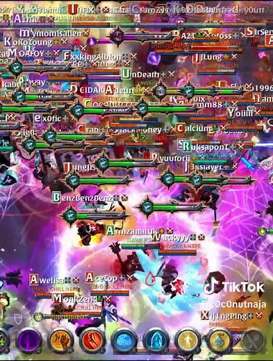 Exploring the World of Albion Online: Gameplay and Weapons Guide