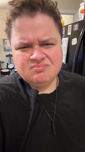 Is my face supposed to be warm after a lymphatic massage? Asking for a friend. I’m the friend. | Aliciaxl