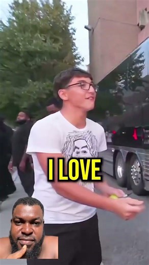 ishowspeed sign on green apple and it was sold $500 #speedyp #ishowspeed #shorts #ishowspeedwannabe