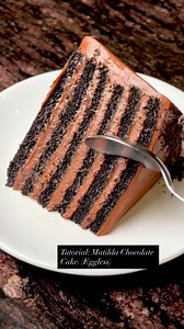 Teaching you how to make the best Matilda cake! 🍰 layers of chocolate and ganache and just melts in your mouth! Try it to believe it. Bruce would definitely finish this one 🤩 #matildacake #matilda #MatildaChallenge #fypchallenge #cakedecorating | Yuvraj Dewan