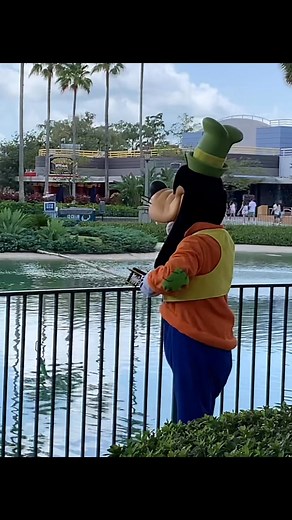 13K views · 482 reactions | Happy Father’s Day to all the “Goofy” Dads out there! #waltdisneyworld #disneyshollywoodstudios #goofy #fathersday #disneyover50 | DisneyOver50 | Facebook