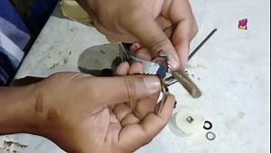 1.9M views · 37K reactions | Grinder machine jar ka bled jaam Ho jaaye to khud kare Thik ২ Minutes Me | How To Repair Mixer Grinder jar | NS Electric #How_to_repair_Mixer_Grinder_jar #Mixer_Grinder_jar_repair | NS Electric | Facebook