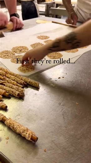 Craving something truly special? ✨ Glamorgan Bakery’s famous Dutch cookies are here! Lightly baked caramelized almonds, rich mocha buttercream icing, and a dip in chocolate—these treats go fast! 🍪 Order now on SweetnFresh to skip the line and satisfy your sweet tooth the easy way. 💛 #Sweetnfresh #bakery #bakerylove #veganbakery #artisanbakery #localbakery #bakerycalgary #sourdoughbread #homemadebread #breadbaking #pastryart #yycliving #yyceats #yycfood #yeglocal #yegfood #ywgeats #yxeeats #yxe