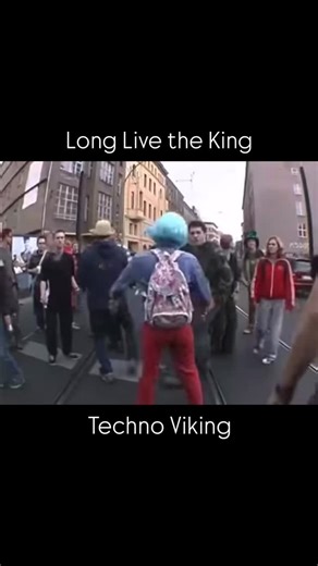 Long Live the King ⚔️ Love Parade Berlin (2000) — the Nordic legend known as Techno Viking serving justice while locked into rhythm. The quiet authority whose presence alone commanded the street. A fleeting, almost accidental moment that outlived the festival itself, now eternally etched into rave history. Track ID: Can-D-Music - Navigator #technoculture #raveculture #loveparade | Techno Snobs