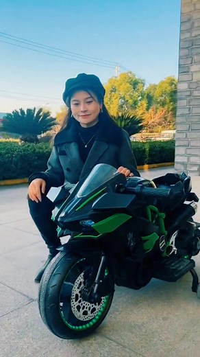 New motorcycles for kids🏍️😊🥰#carforkids #drive #ride #kidstiktok #funnytoys #shorts #toysoftiktok #thekidscars #toysforkids #toycar #electric #kids #play #childhood #nicecar #moto #motor #motorcycle #kidsmotorcycle