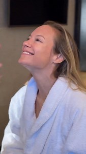 Titillating tea talks, more selfies than storage space, demon-slaying dance breaks, and a panel where we may or may not have plotted a Swiss Alps TV crossover that ends in multiple arrests… Some weekends sparkle a little brighter. ✨ Thank you for the chats, the hugs, and the kind of memories that never fade. 💖 | Danielle Savre