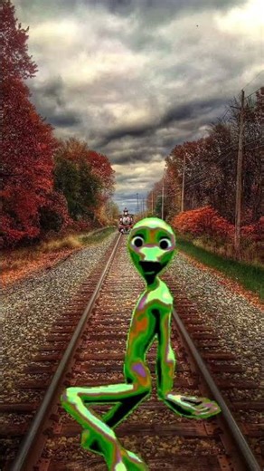 alian dance baby clam down 👇🤔#train #calmdown #rema #alian