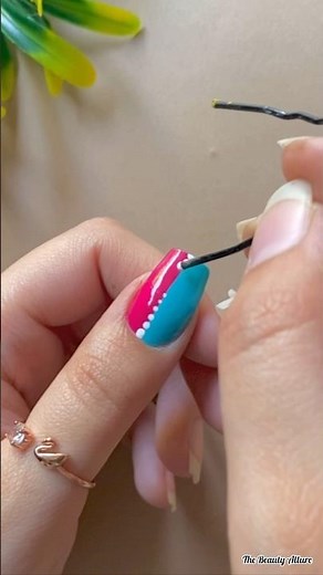 💅💕Easy pink and blue nail art design #nailart2023 #naildesign #youtubeshorts