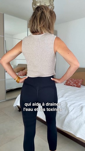 Éliminez les cellules graisseuses responsables de la cellulite ! ↳ Les leggings 3D drainants de Leonie, à technologie scientifiquement prouvée, réduisent la cellulite sans effort. ❌ Fini les crèmes hors de prix ❌ Fini les massages longs et contraignants ❌ Fini le brossage à sec douloureux Portez simplement les leggings 3D 45 minutes par jour et laissez la technologie faire le reste ! ✨ Augmente la circulation sanguine de 30 % ✨ Cible les cellules graisseuses responsables de la cellulite ✨ Lisse 