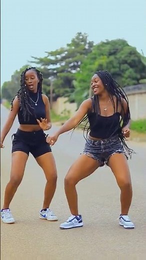 In Da Bar - by Sean Offixial 🎧✨💎🎶