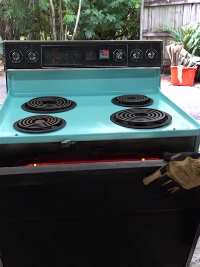 Turn an old Oven into a Kiln | The Backyard Scientist