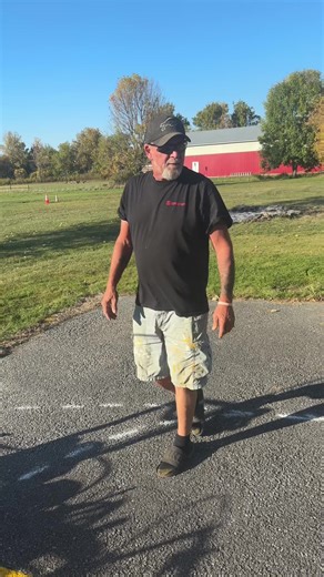 Howie Stripes It Again on the Basketball Court