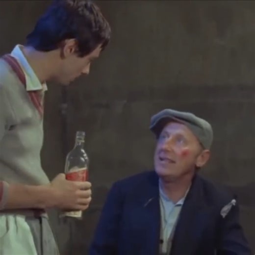 Le Mur de l'Atlantique (1970) - Alors qu'est-ce que c'est la mission ? | Ma musique française