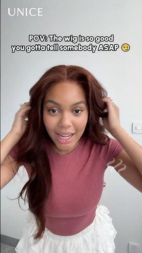 UNice Natural-looking Results Of A Salon Auburn Loose Wave Wig