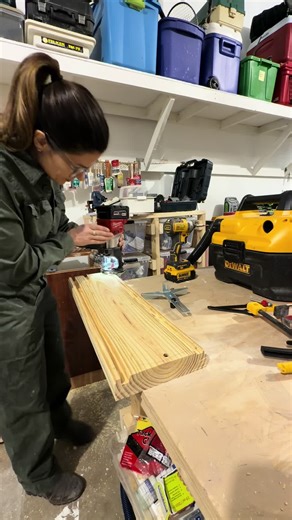 How did I do? Today I tried my new Milwaukee router. After some practice I’m using it on a piece of painted maple. #router #woodworking #powertools #milwaukeetools #building