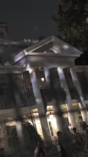 Toon Con on Instagram: "Pasadena Comic Con Guest Announcement Kat Cressida Kat Cressida is an American voice actress best known for voicing Dee Dee in Dexter’s Laboratory and Jessie for Disney Parks attractions. She’s also known as the voice of the Haunted Mansion Bride and has appeared in numerous video games and animated series. 🎟️ Pasadena Comic Con 📅 January 25th, 2026 📍 Pasadena Convention Center 👉 Get your tickets now: https://pasadenacomiccon.eventround.com/events/a41110bdd46947a2a0f3