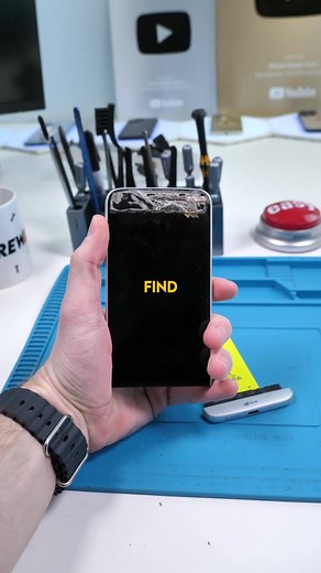 Is this phones screen as replaceable as the battery…? #lgg5 #lg #lgbtq