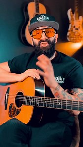 Stop random noodling! Comment CHORDS and I will send you the free chords cheatcode 🤝 Also enjoy this quick R&B guitar progression 😌 #rnbguitar #neosoul #guitarlessons #guitarchords #guitar | The Bearded Guitarist