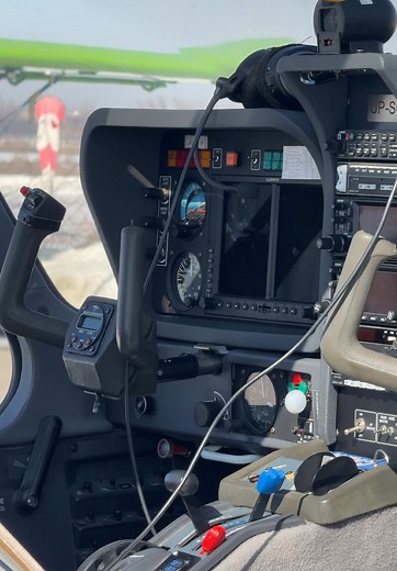 👨🏻‍✈️ Мечтали управлять самолетом? У вас будет уникальная возможность почувствовать себя настоящим пилотом под руководством опытного пилота-инструктора! 🛩️ Полёты на частном самолёте Socata TB-20 🏔️ Маршруты над горами 📌 Для информации 📌 ⏰ График: с 08:00 до 17:00 Понедельник: ВЫХОДНОЙ 📍 Адрес Аэродрома прикреплен в шапке профиля 🔗 👇 Бронировать необходимо заранее 📲 ‪ 7 702 553 6790‬ #авиапрогулка #skytrip #самолет #подарокалматы #giftalmaty #pilot #горы #свиданиевнебе #merryme #birthd