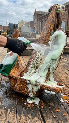 100% Rusted Anchor Restoration – Insane Chemical Reaction! ⚓ #Shorts