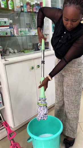 Step by step on how to use the RUSK threaded mopper 👌🏾retailing at 40,000shs ugx