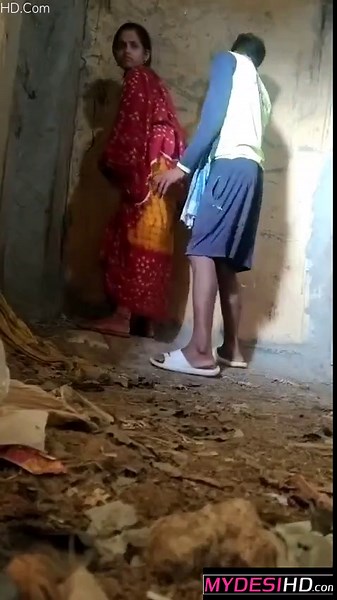 Viral Dehati Bhabhi Quick Stand Sex MMS - Leaked Desi Village Sex Video