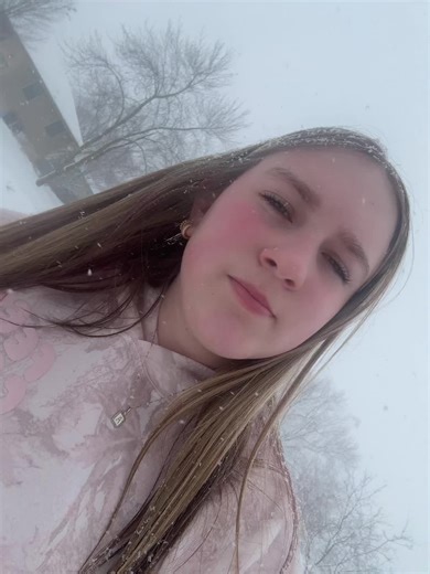 why is it snowing so much #donewiththespam #aubrey #wockst★rz #fypシ゚viral #snow
