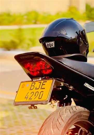 Cb4 revo black engine 🔥🥵 #_farzxn_ #viral #trendingvideo #negombo #genuineregisterd #originalreg #foryou #fpy #cb4revo #love #bikelover #biker #sldubairiders #dubai🇦🇪 #sl #sljapan🇱🇰🇯🇵 #slsrilanka🇱🇰 #creatorsearchinsights