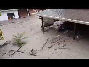 Major flood after dam overflows in Taiwan from Typhoon Ragasa | Raw video