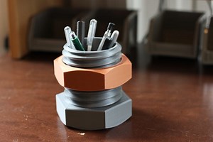 Nut & bolt pencil organizer #3DThursday #3DPrinting