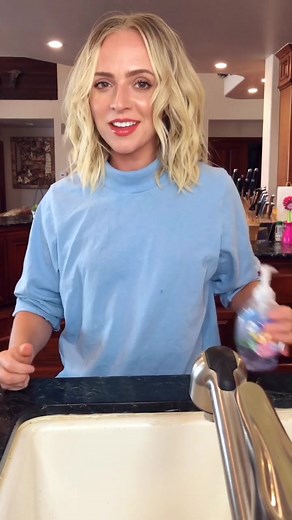 I wrote you a song that you can sing while washing your hands. Show me your best #SoapBop!! #SoftsoapPartner @softsoapbrand