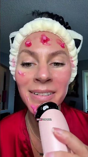 INIA Microcurrent + Red Light Facial Device | Features & How It Works