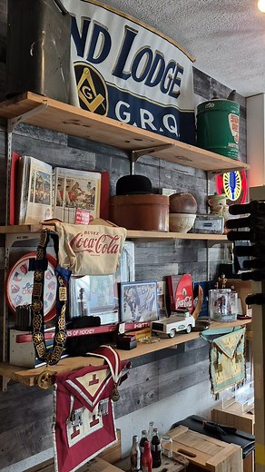 english will follow Encan -Disponible à notre encan live Facebook, vendredi 7 Novembre 18h30 -Plus de 50 lots disponibles -Livraison 15$ partout au Québec, peu importe la quantité achetée https://www.facebook.com/groups/405121730752998 Auction -Available at our Facebook Live Auction, Friday, November 7, 6:30 p.m - Over 50 lots available - $15 delivery anywhere in Quebec, regardless of quantity purchased https://www.facebook.com/groups/405121730752998 #vintagetoycollector #auctionhouse #antiquesf