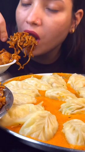 #foodie #indianfood #mukbang #asmr #eatingshow #foodvideos #indianstreetfood #foodchallenge #indianfoodmukbang #streetfood #blackbeannoodles #jholmomo #chickenmomo #juicymomo #cookingandeating #indianvegfoodmukbang #streetfoodvideos #indianfoodrecipes #trendingreels #reelkarofeelkaro #reelitfeelit #viralfoodrecipes #momoeating | Foodie.JD