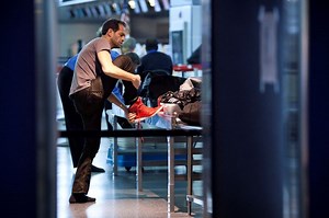 TSA ends shoes-off policy for US airport security screening