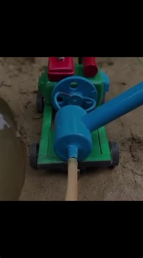 DIY Tractor Fish Catching Using Mini Water Pump